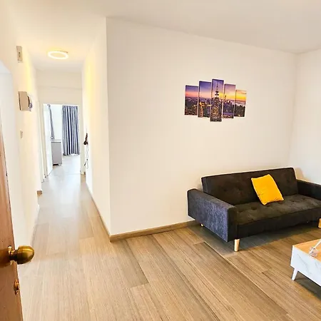 Apartamento Sky Way Apartment, 150m From Chabad Lubavitch Larnaca