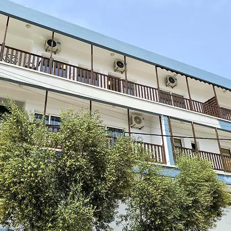 Sky Way Apartment, 150m From Chabad Lubavitch Appartement Larnaca